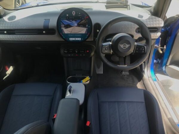 Ref:AUX-18402394 MINI MINI 2024 - Image 2