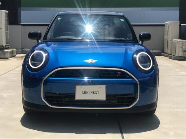 Ref:AUX-18402394 MINI MINI 2024 - Image 4