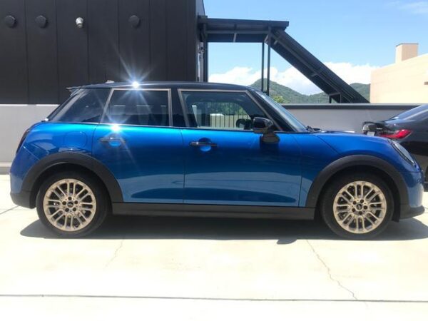 Ref:AUX-18402394 MINI MINI 2024 - Image 7