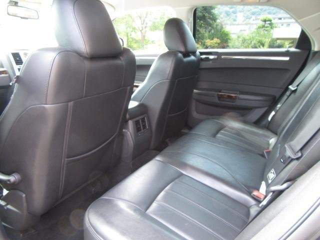 Ref:AUX-18404336 CHRYSLER CHRYSLER 300C 2010 - Image 12