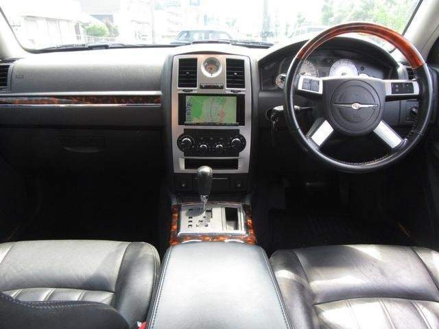 Ref:AUX-18404336 CHRYSLER CHRYSLER 300C 2010 - Image 13