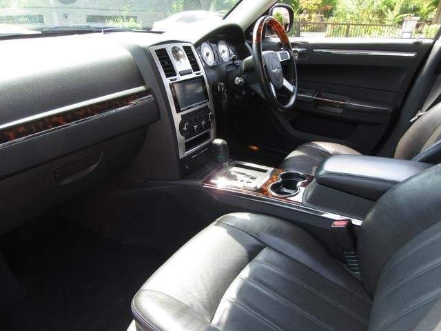 Ref:AUX-18404336 CHRYSLER CHRYSLER 300C 2010 - Image 9