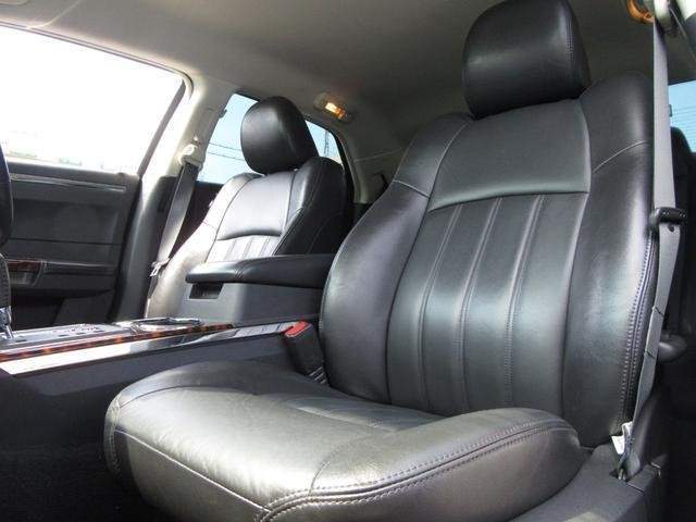 Ref:AUX-18404336 CHRYSLER CHRYSLER 300C 2010 - Image 10