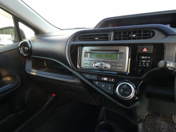 Ref:AUX-18404621 TOYOTA AQUA 2016 - Image 20