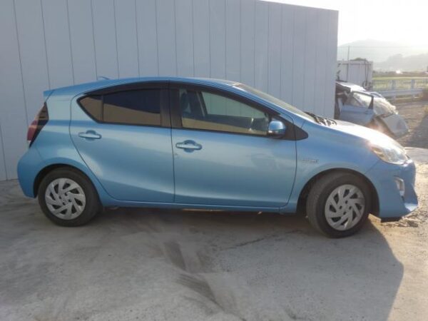 Ref:AUX-18404621 TOYOTA AQUA 2016 - Image 10