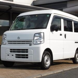 2021 Nissan Nv100Clipper Van white gasoline used car Japan export