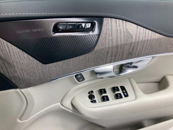 Ref:AUX-18419429 VOLVO XC90 2022 - Image 14