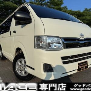 2012 Toyota Hiace Van white diesel used car Japan export