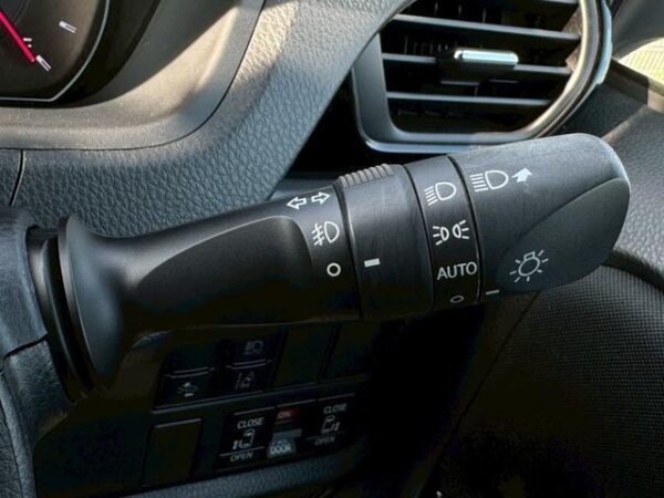 Ref:AUX-18433515 TOYOTA VOXY 2019 - Image 17
