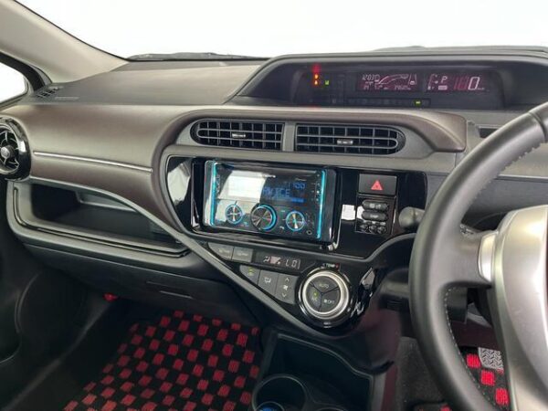 Ref:AUX-18448426 TOYOTA AQUA 2016 - Image 8