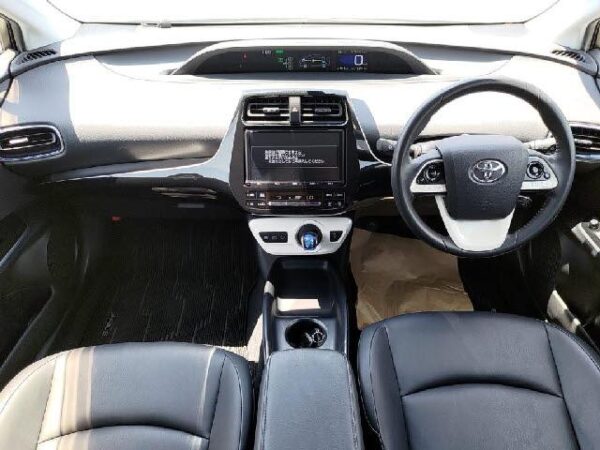 Ref:AUX-18470038 TOYOTA PRIUS 2018 - Image 3