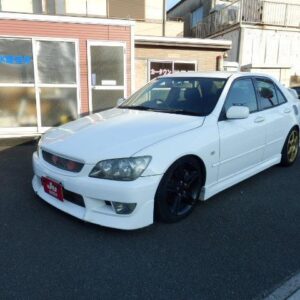 2004 Toyota Altezza white gasoline used car Japan export