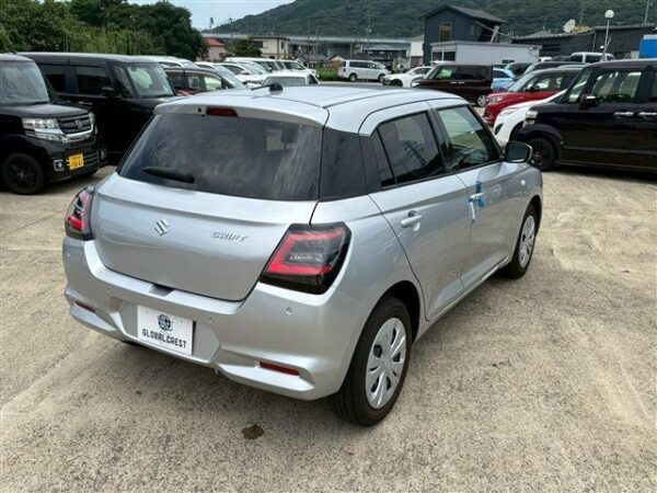 Ref:AUX-18481530 SUZUKI SWIFT 2023 - Image 3