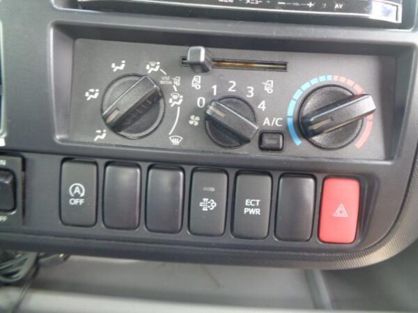 Ref:AUX-18484524 TOYOTA TOYOACE 2013 - Image 17