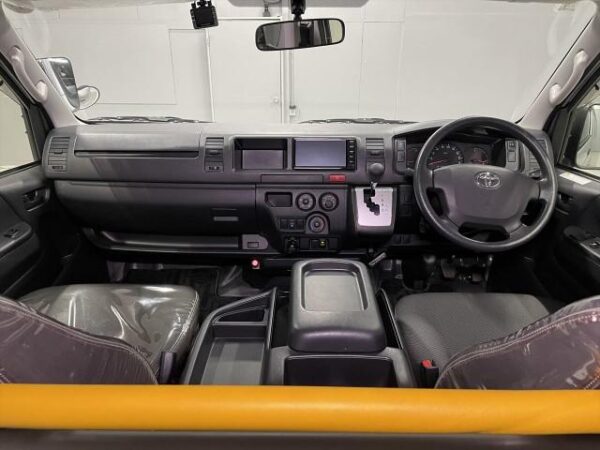 Ref:AUX-18484895 TOYOTA HIACE WAGON 2020 - Image 13