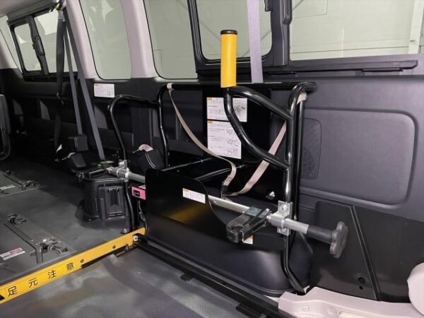 Ref:AUX-18484906 TOYOTA REGIUS ACE COMMUTER 2018 - Image 17