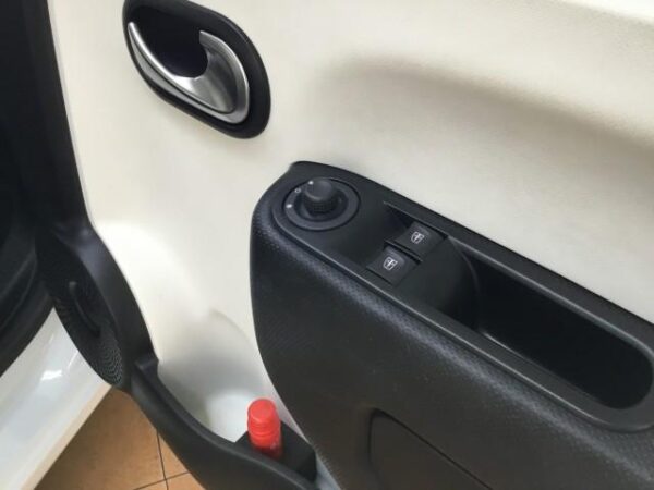 Ref:AUX-18492185 RENAULT TWINGO 2019 - Image 20