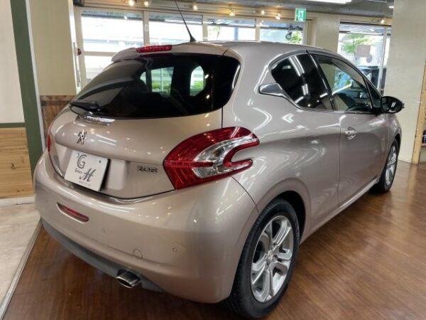 Ref:AUX-18496357 PEUGEOT 208 2015 - Image 14