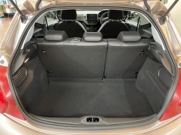 Ref:AUX-18496357 PEUGEOT 208 2015 - Image 19