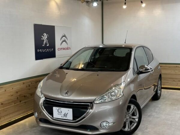 Ref:AUX-18496357 PEUGEOT 208 2015