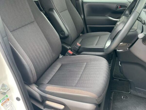 Ref:AUX-18506563 TOYOTA NOAH 2023 - Image 3