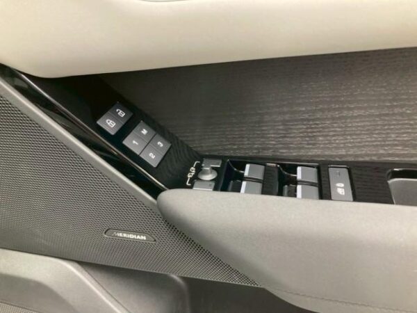 Ref:AUX-18510697 LAND ROVER RANGE ROVER VELAR 2024 - Image 11