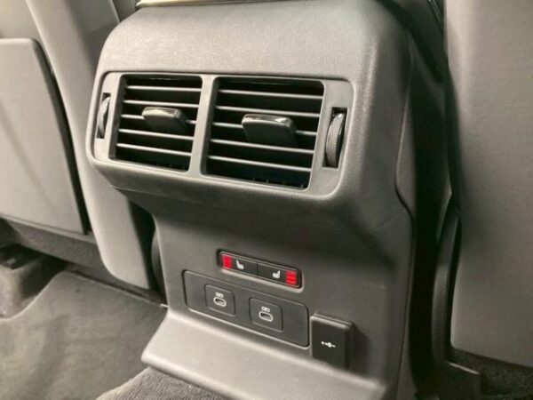 Ref:AUX-18510697 LAND ROVER RANGE ROVER VELAR 2024 - Image 14