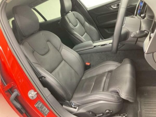 Ref:AUX-18510707 VOLVO V60 2023 - Image 3