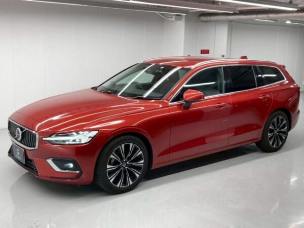 Ref:AUX-18510707 VOLVO V60 2023