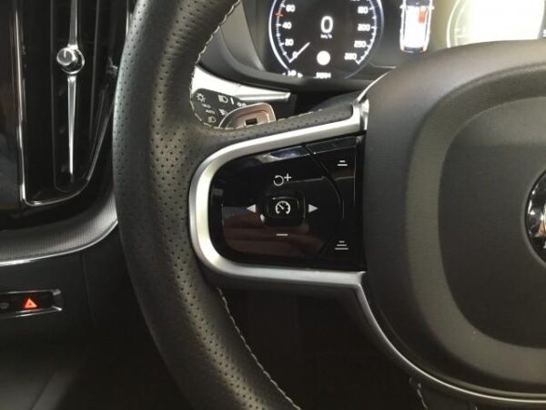 Ref:AUX-18510952 VOLVO XC60 2018 - Image 17