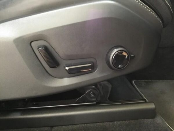 Ref:AUX-18510952 VOLVO XC60 2018 - Image 18