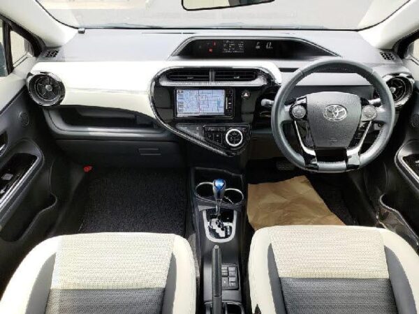 Ref:AUX-18511079 TOYOTA AQUA 2018 - Image 3