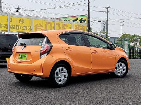 Ref:AUX-18511082 TOYOTA AQUA 2017 - Image 2