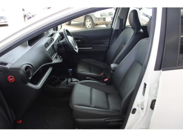 Ref:AUX-18511212 TOYOTA AQUA 2013 - Image 20