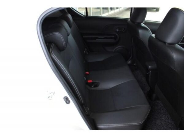 Ref:AUX-18511212 TOYOTA AQUA 2013 - Image 6