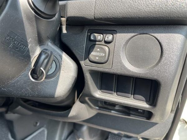Ref:AUX-18517837 TOYOTA HIACE VAN 2016 - Image 11