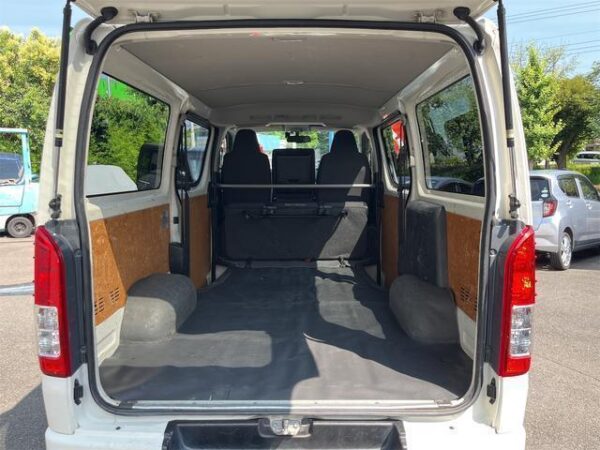 Ref:AUX-18517837 TOYOTA HIACE VAN 2016 - Image 17