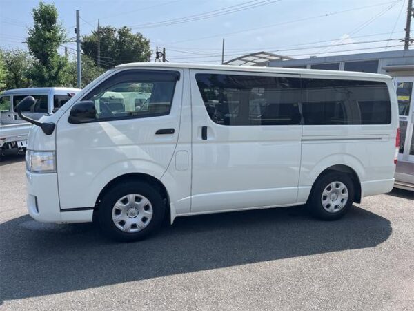 Ref:AUX-18517837 TOYOTA HIACE VAN 2016 - Image 3