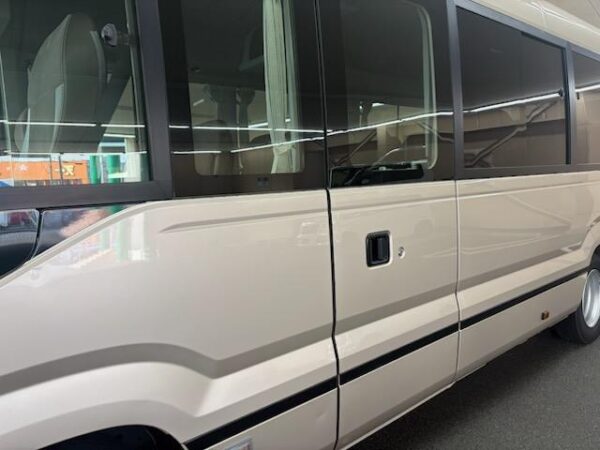 Ref:AUX-18517963 TOYOTA COASTER 2018 - Image 11