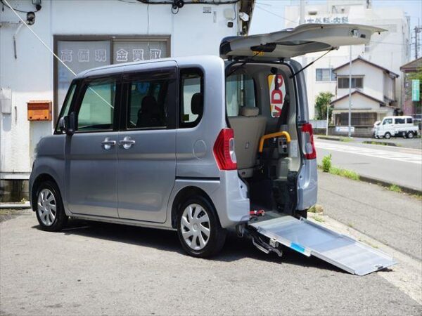 Ref:AUX-18518068 DAIHATSU TANTO 2015