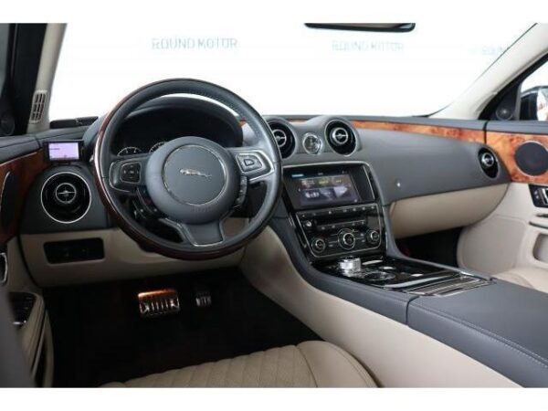 Ref:AUX-18518917 JAGUAR XJ 2016 - Image 16