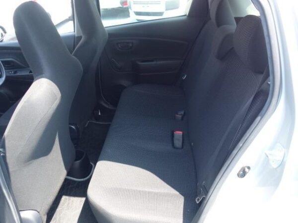 Ref:AUX-18521506 TOYOTA VITZ 2016 - Image 18