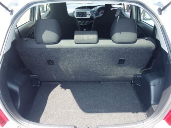 Ref:AUX-18521506 TOYOTA VITZ 2016 - Image 19