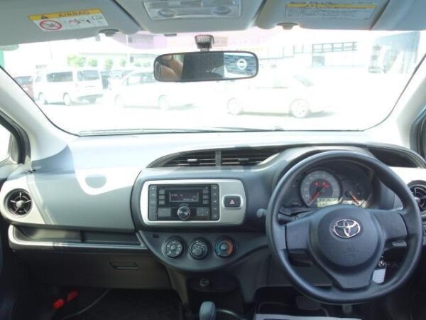 Ref:AUX-18521506 TOYOTA VITZ 2016 - Image 10