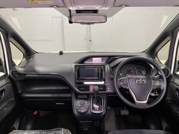 Ref:AUX-18540498 TOYOTA VOXY 2020 - Image 19