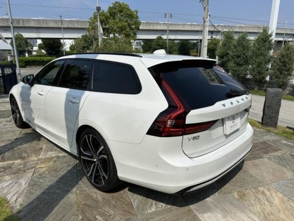 Ref:AUX-18547577 VOLVO V90 2021 - Image 15