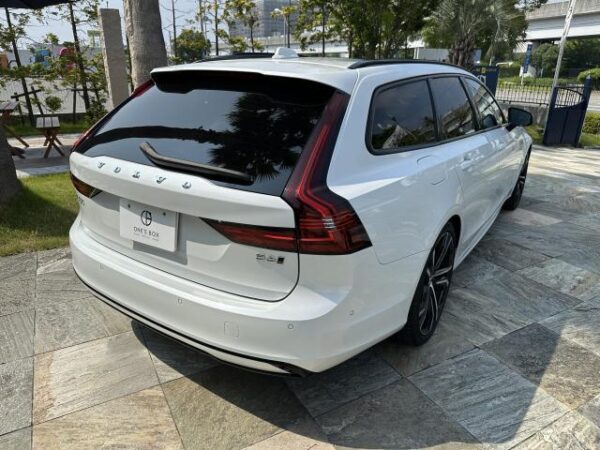 Ref:AUX-18547577 VOLVO V90 2021 - Image 17