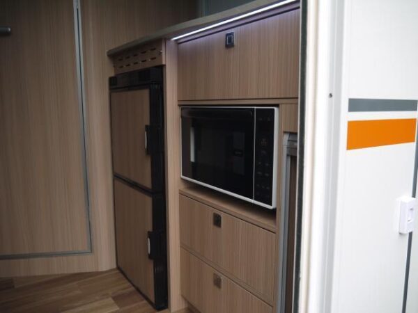 Ref:AUX-18551019 TOYOTA CAMROAD 2024 - Image 12