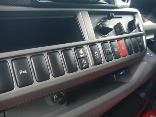 Ref:AUX-18551019 TOYOTA CAMROAD 2024 - Image 6