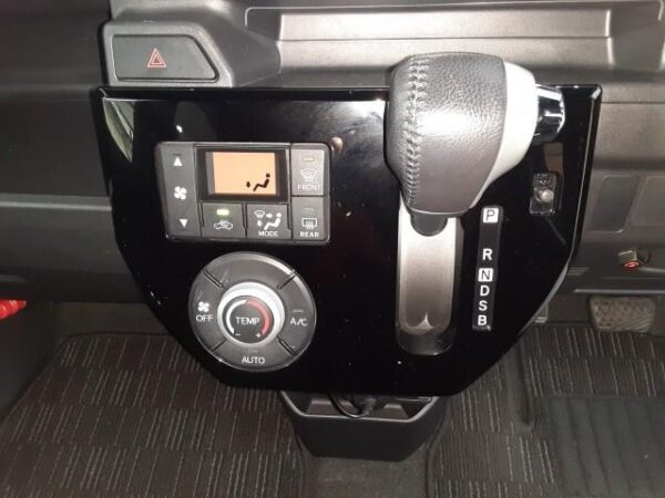 Ref:AUX-18551030 DAIHATSU WAKE 2020 - Image 16